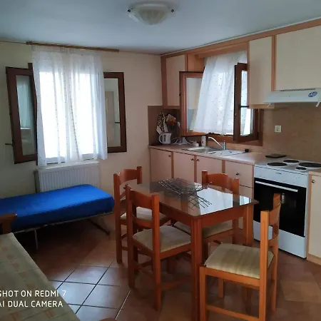 Stella's Apartment